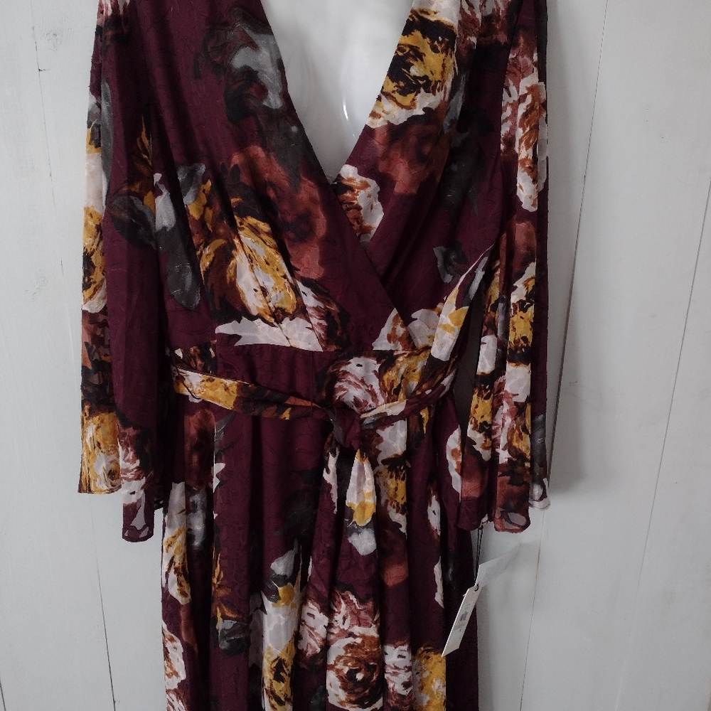 Nwt Ivanka Trump The forest collection wrap mini dress size 12